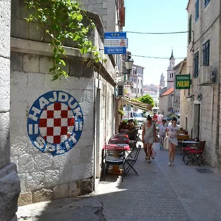 アパート Relaxing Carpe Diem スプリト